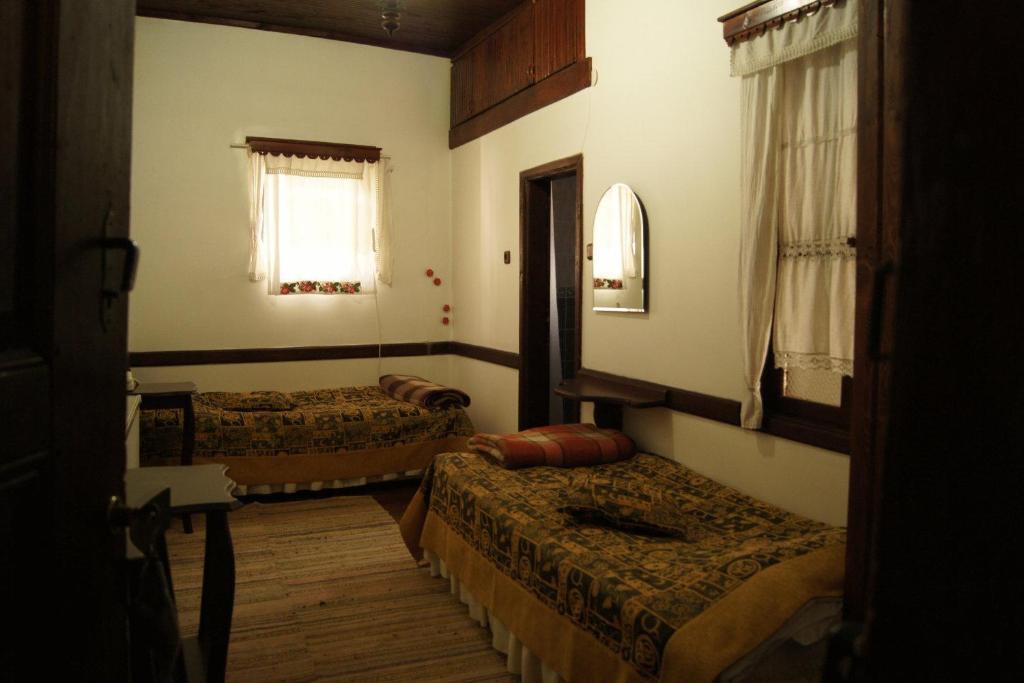 Haci Abdullahlar Konagi Hotel Mudurnu Cameră foto